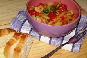 Fasole galbena cu carne de porc