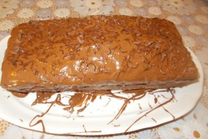 Chec cu nuca si ciocolata