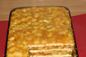 Desert prajitura cu mere, biscuiti si budinca (fara coacere)
