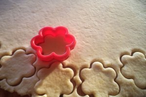 Fursecuri cu lamaie glazurate si decorate