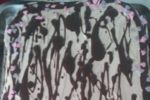 Tort cu crema de vanilie si ciocolata (fara coacere)
