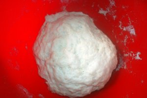 Sandvisuri cu cremwusti de pui facute la sandvismaker