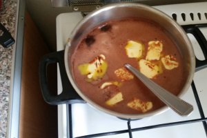 Salam de biscuiţi, reţetă cu cocos