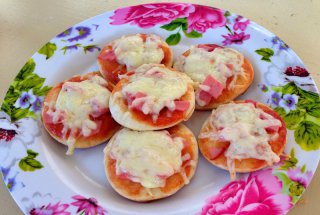 Mini pizza la cuptor