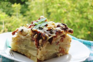 Cartofi gratinati cu afumatura