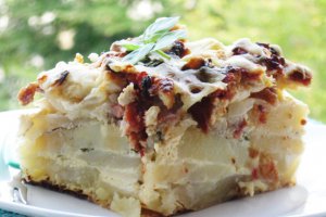 Cartofi gratinati cu afumatura