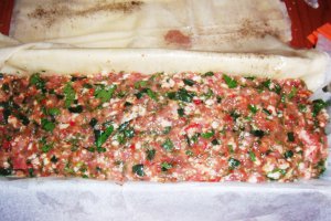 Rulada aperitiv cu carne