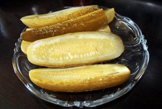 Castraveti de vara murati