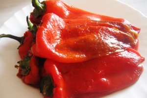 Salata de vinete cu ardei copti si ciuperci