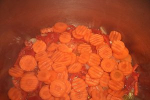 Ciorba de rosii cu paste fainoase