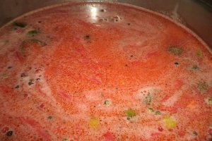 Ciorba de rosii cu paste fainoase