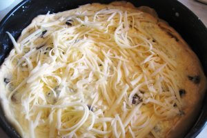 Tarta sarata cu ciuperci