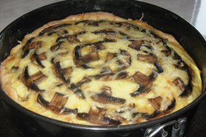 Tarta sarata cu ciuperci