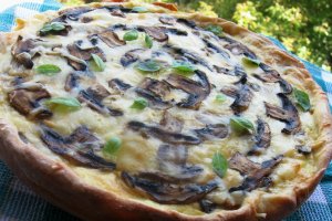 Tarta sarata cu ciuperci