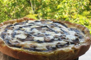 Tarta sarata cu ciuperci