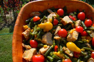 Salata de fasole verde cu piept de curcan