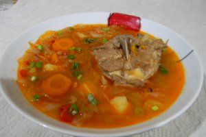  Ciorba de ied cu varza si cartofi -la multicooker 