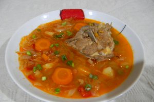  Ciorba de ied cu varza si cartofi -la multicooker 