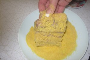 Macrou prajit cu mujdei de usturoi