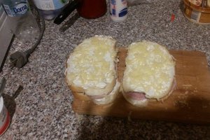 Sandwich-uri calde la cuptor