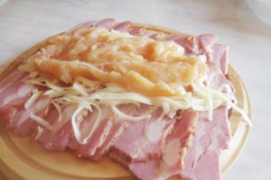 Piept de pui imbracat in bacon
