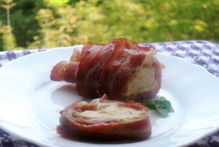 Piept de pui imbracat in bacon