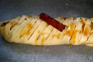 Ștrudel "cosiță" cu mere si pere