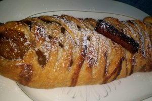Ștrudel "cosiță" cu mere si pere