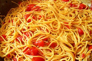 Spaghetti alla checca sul rogo