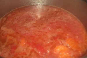 Ciorba de fasole rosie cu rosii si tarhon in otet