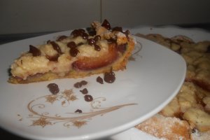 Tarta cu prune si crumble