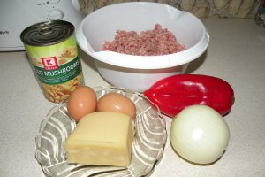 Rulada din carne tocata cu ciuperci si cascaval Delaco