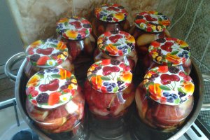 Compot de piersici