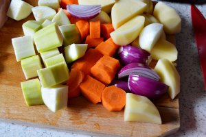 Piept de pui cu legume la slow cooker Crock-Pot