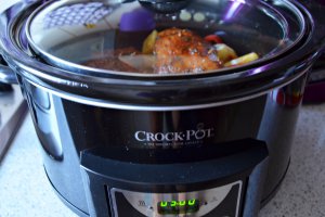 Piept de pui cu legume la slow cooker Crock-Pot