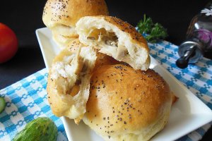 Painici cu ciuperci, cascaval si mozzarella