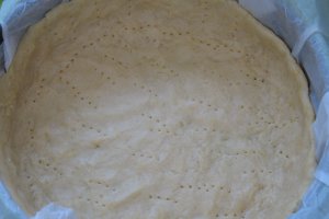 Tarta cu crema de vanilie si capsuni