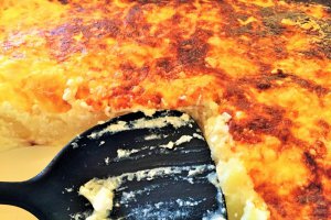 Budinca gratinata de cartofi