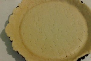 Tarta cu prune si iaurt