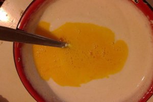 Tarta cu prune si iaurt