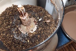Cheesecake cu ciocolata si jeleu de zmeura