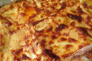 Lasagna cu carne si mozzarella