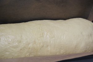 Cozonac cu zahar caramelizat