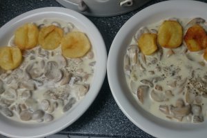 Carne de porc cu sote de ciuperci