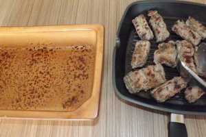 Coaste la cuptor cu sos BBQ