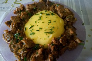 Tocanita de pipote de pui