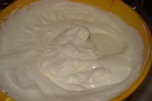 Tiramisu reteta cu piersici