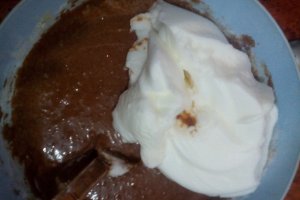 Tort clasic de ciocolata