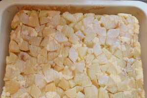 Prajitura cu mere, pere, frisca si caramel