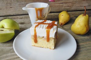 Prajitura cu mere, pere, frisca si caramel